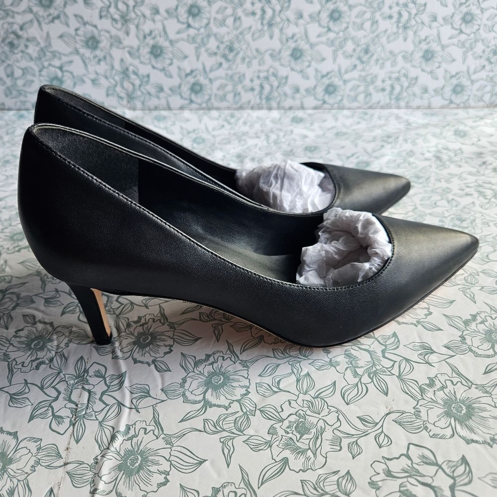 NIB Via Spiga Gya Pointed Toe Black Leather Pump | 8 - Picture 5 of 7
